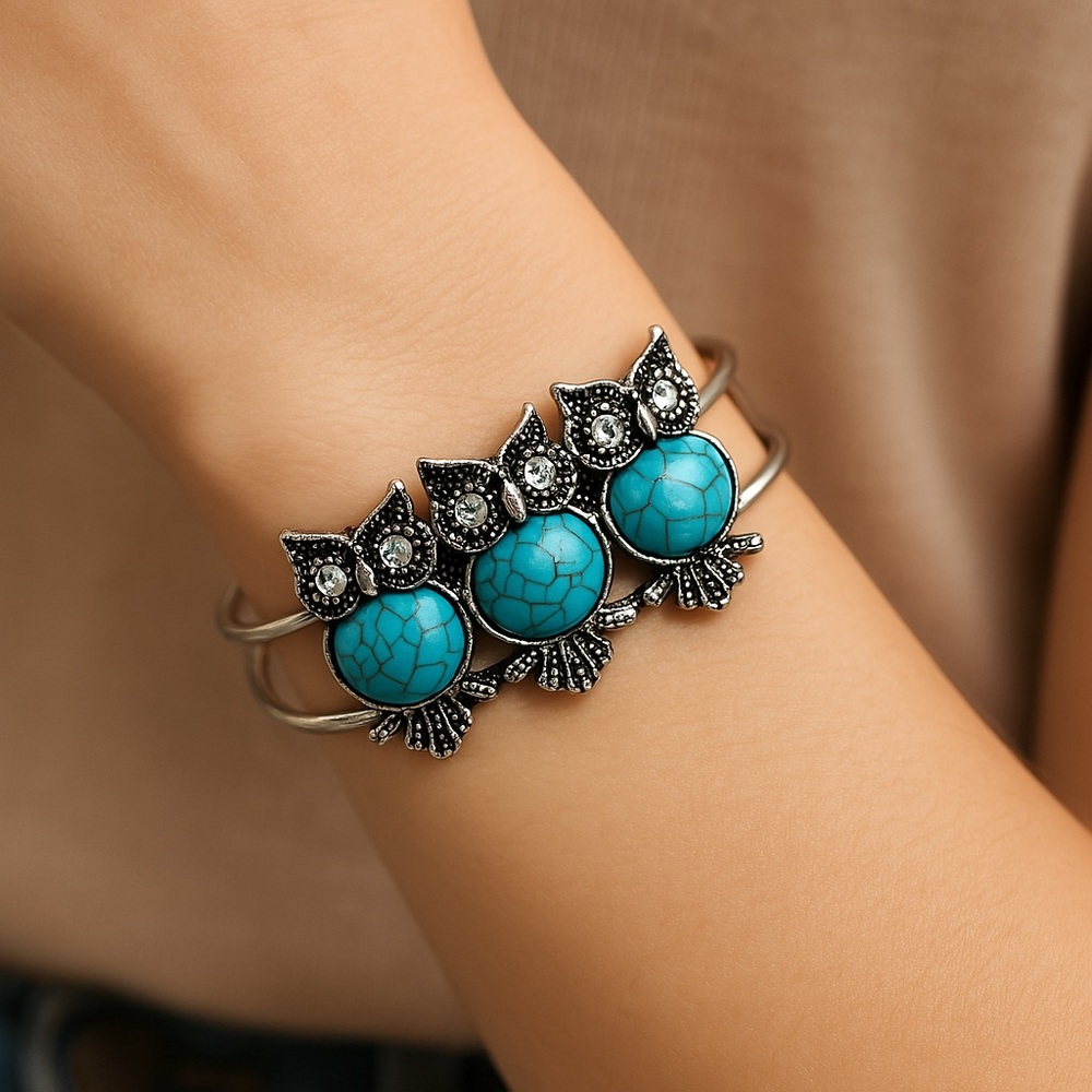 Owl Cuff Bracelet Howlite Rhinestones 3 owls silvertone hinged band